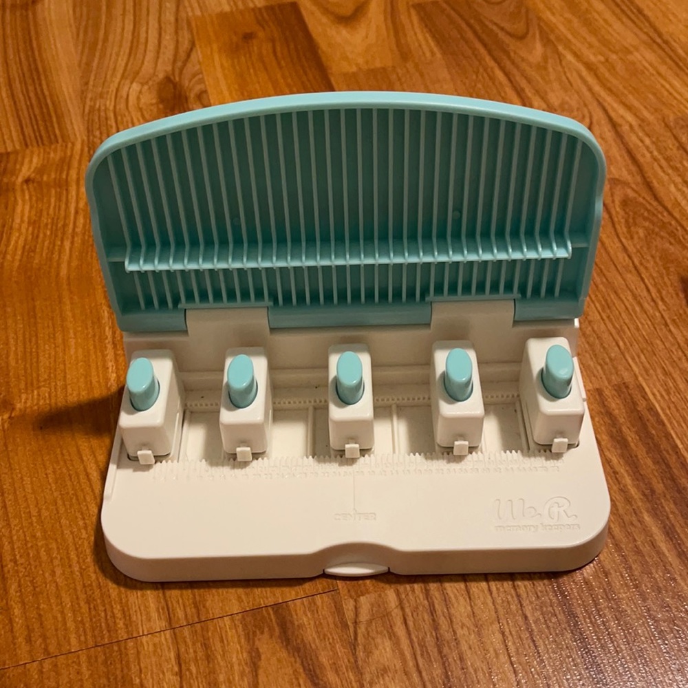 Planner Hole Puncher for Paper